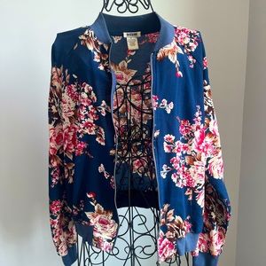 Floral Lightweight Jacket Top M or L